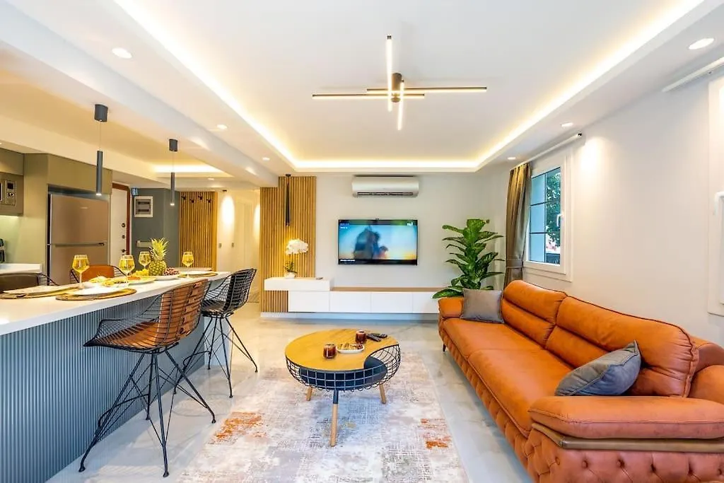 Fethiye Merkezde Jakuzili Lueks Daire - Ocekhomes Meva